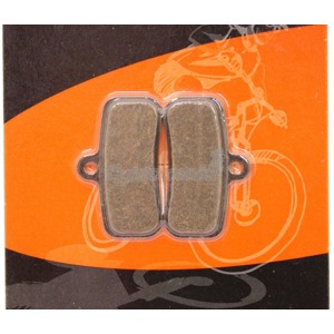 Brzdov� desti�ky ALLIGATOR Semi-metalic na Shimano Saint 4 piston Kompatibiln� jen s brzdami Shimano Saint 4 piston 
Sm�s: Semi-metalick� 
Desti�ky s dlouhou v�dr�� a v�born�mi vlastnostmi. 
Zbo�� je dod�v�no v p�ru. Alligator 