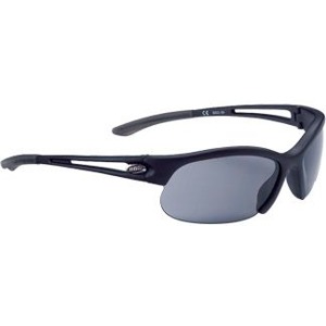 Br�le BBB PERFORMANCE BSG-09 • Modern� lehk� obrou�ky s optim�ln� vzdu�nou ventilac� po stran�ch 
• Vym�niteln� polykarbon�tov� skla 
• 100% UV-ochrana 
• Face Comfort 
• N�hradn�... BBB