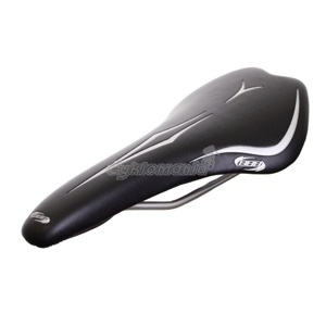 Sedlo BBB UltraBase BSD-06 �ern� Lehk� sedlo d�ky vyu�it� leh�en� p�ny, kter� nav�c zaru�uje pohodl� a komfort. BBB 