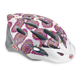 D�tsk� p�ilba Bell Alibi 10 white/magenta paisley Ka�d� mlad� cyklista pot�ebuje sv� Alibi - p�ilbu, kter� poskytne v�rohodnou v�mluvu, pro� vyjet na kole s kamar�dy. Bell