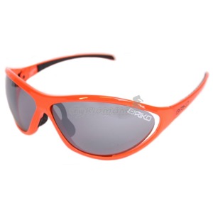 Br�le Briko Tribal duo orange Perfektn� zahnut� cyklistick� br�le s ve�ker�m vybaven�m. N�hradn� zorn�ky s rozd�lnou propustnost� sv�tla, ochrann� pouzdro, mo�nost klipu pro dioptrick� skla. Briko