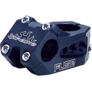 P�edstavec Da Bomb FUSE �ern� P�edstavec pro Downhill a Dual Slalom 
CNC obr�b�n� 
D�lka: 50mm 
�hel: 7� 
��d�tka: 25,4 Da Bomb