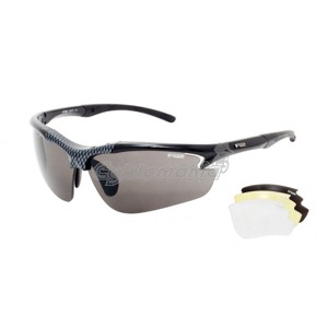 Br�le R2 Cinch black Klasick� vzhled sportovn�ch br�l� v nov�m atraktivn�m designu. Tenk� ale pevn� stranice z odoln�ho polykarbon�tu. Vym�niteln� �o�ky pro v�echny sv�teln� podm�nky. R2