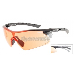 Br�le R2 Boost black Sportovn� br�le s v�t��m p�edn�m zorn�kem umo��uj�c�m ventilaci. Br�le kter� se p�izp�sob� tvaru va�� hlavy pomoc� nastaviteln�ch stranic. R2 