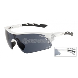 Br�le R2 Boost white Sportovn� br�le s v�t��m p�edn�m zorn�kem umo��uj�c�m ventilaci. Br�le kter� se p�izp�sob� tvaru va�� hlavy pomoc� nastaviteln�ch stranic. R2