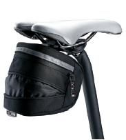 Bra�na pod sedlo Scicon Club Roller Expandable 1200 Do velk� podsedlov� bra�ny s m�niteln�m objemem snadno d�te rezervn� du�i, n��ad�, lepen� a dal�� p��slu�enstv�. Vyrobena z Cordury, s reflexn�m pruhem. Scicon