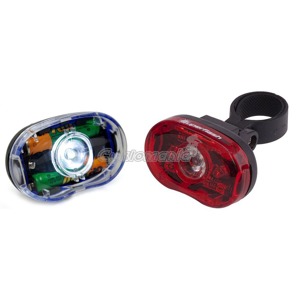 Sada sv�tel Smart 0,5 Watt Sada p�edn�ho sv�tla a zadn� blika�ky za zv�hodn�nou cenu. V�konn� p�edn� sv�tlo s 0,5 Watt diodou viditelnou a� na 1,5 km. V�razn� zadn� blika�ka se 0,5 Watt diodou a dlouhou �ivotnost�. Smart